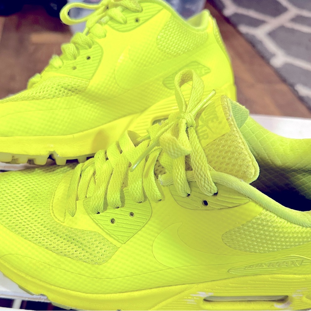 Nike Air Max 90 Custom Bright Neon Yellow 6Y